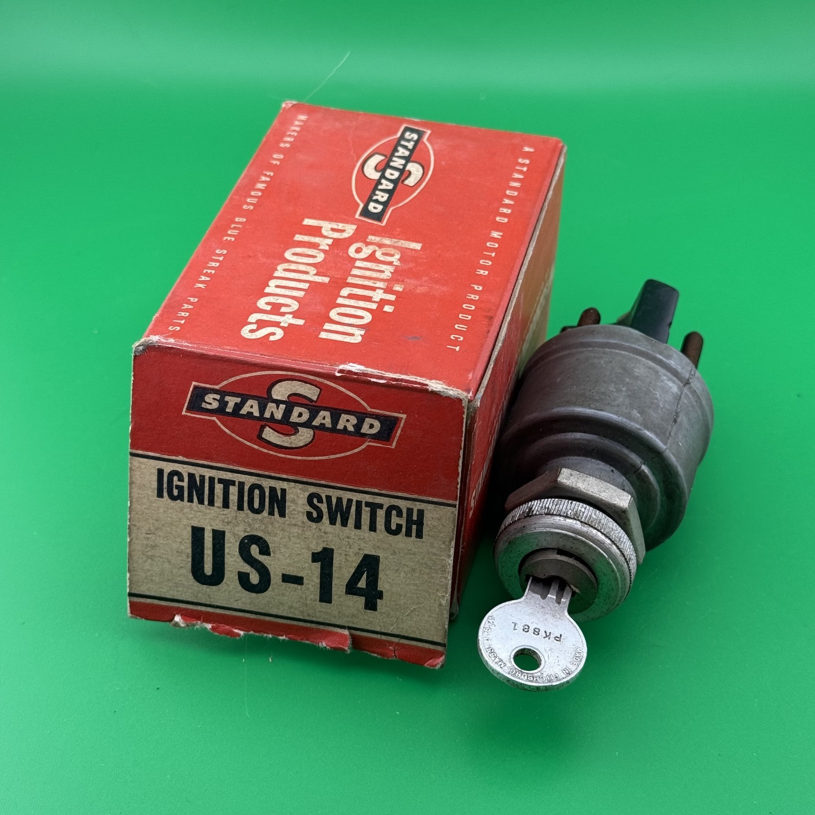 NOS Ignition Lock Cylinder and Switch Standard US-14 NOS Ignition Lock Cylinder and Switch Standard US-14
