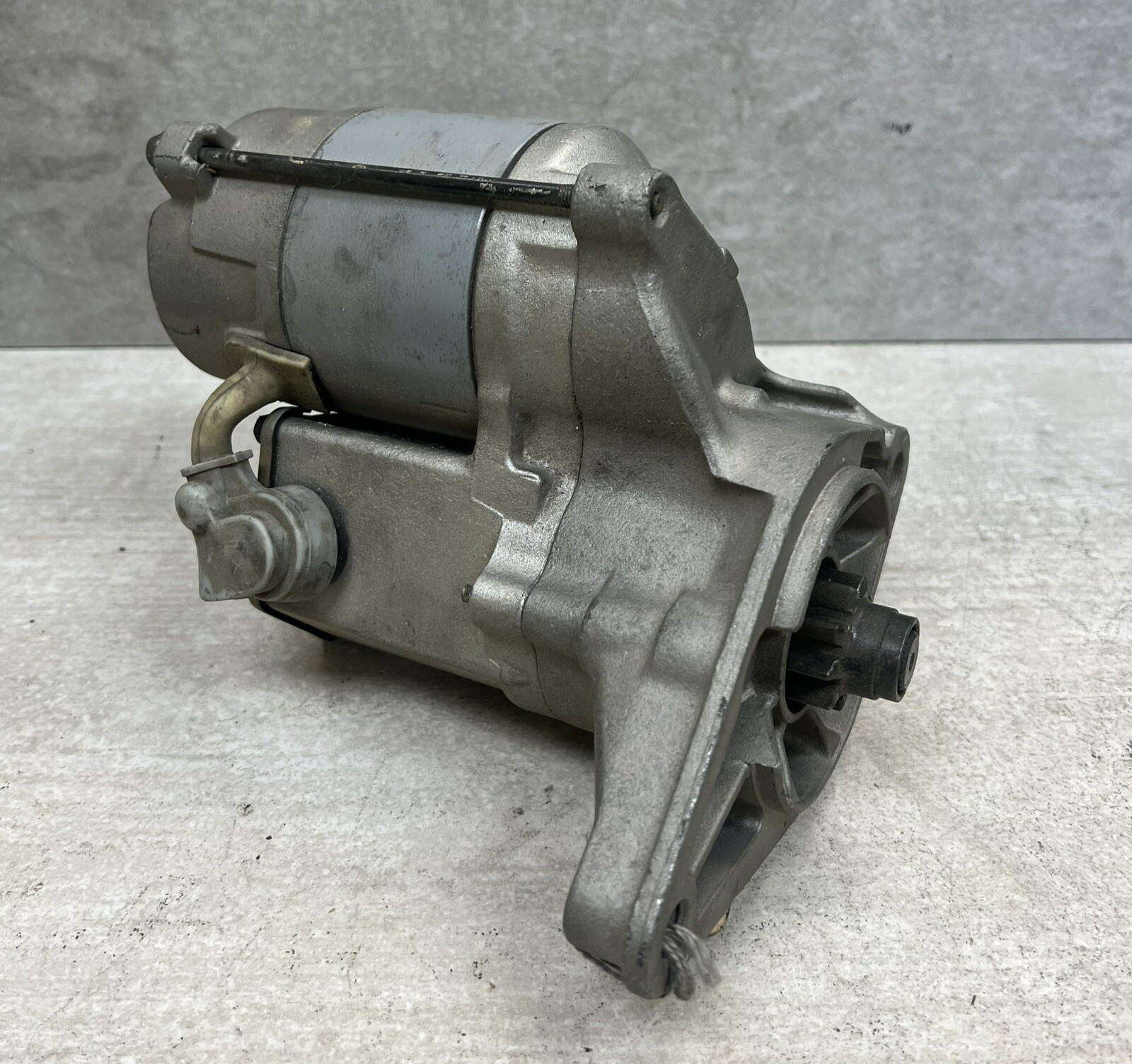 REMANUFACTURED HOPPER STARTER 17532 FITS CELICA REMANUFACTURED HOPPER STARTER 17532 FITS CELICA