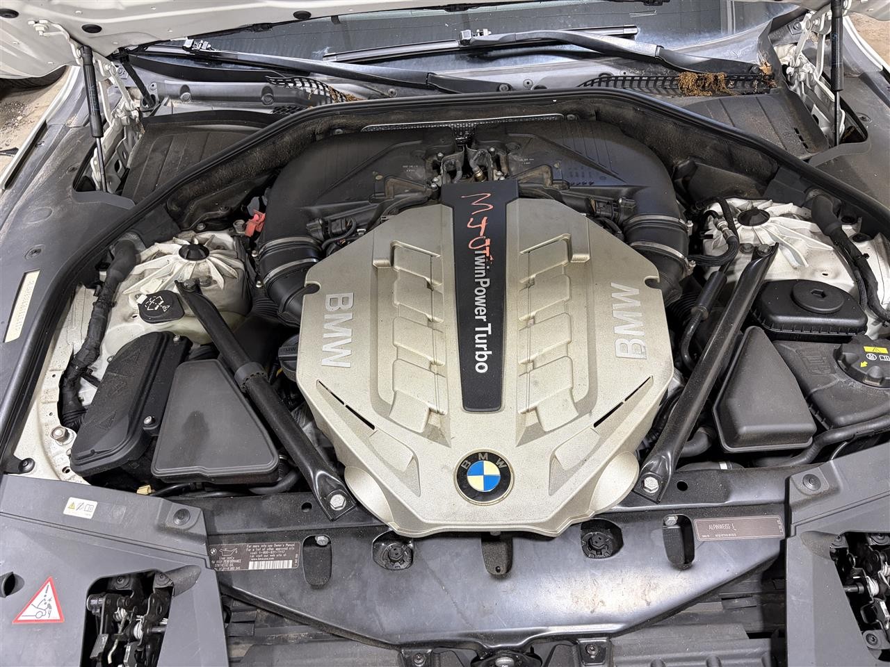 ENGINE MOTOR 550i 550i Gt 650i 750 HYBRID 750i 750il 750LI 09-13 4.4L 1477984
