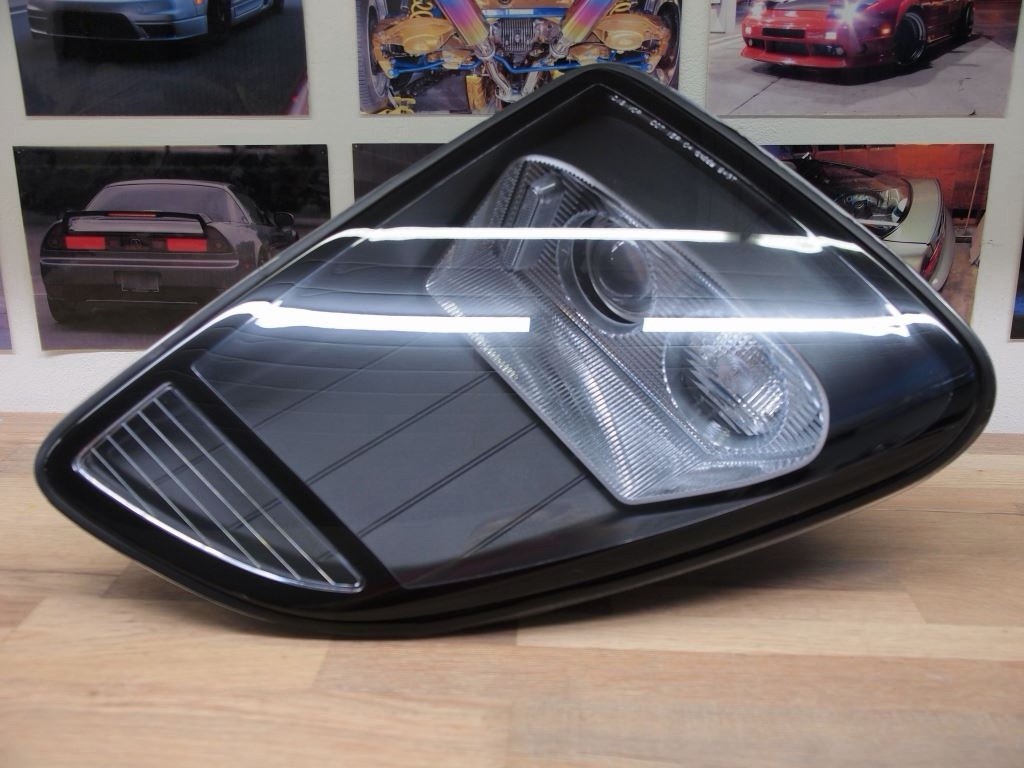 2005/06 Ford GT OEM Headlight with Assembly and Bulbs/ Driver Side 2005/06 Ford GT OEM Headlight with Assembly and Bulbs/ Driver Side