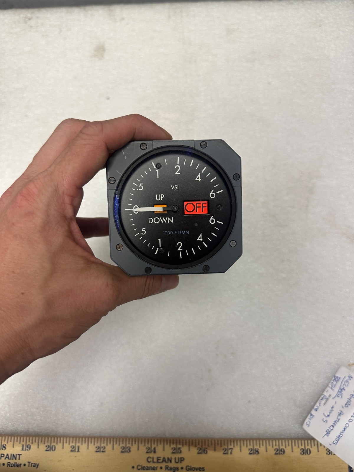 Airbus A300 / A310 : DIGITAL V.S.I. VERTICAL SPEED INDICATOR (P/N 65285-330-1) Airbus A300 / A310 : DIGITAL V.S.I. VERTICAL SPEED INDICATOR (P/N 65285-330-1)