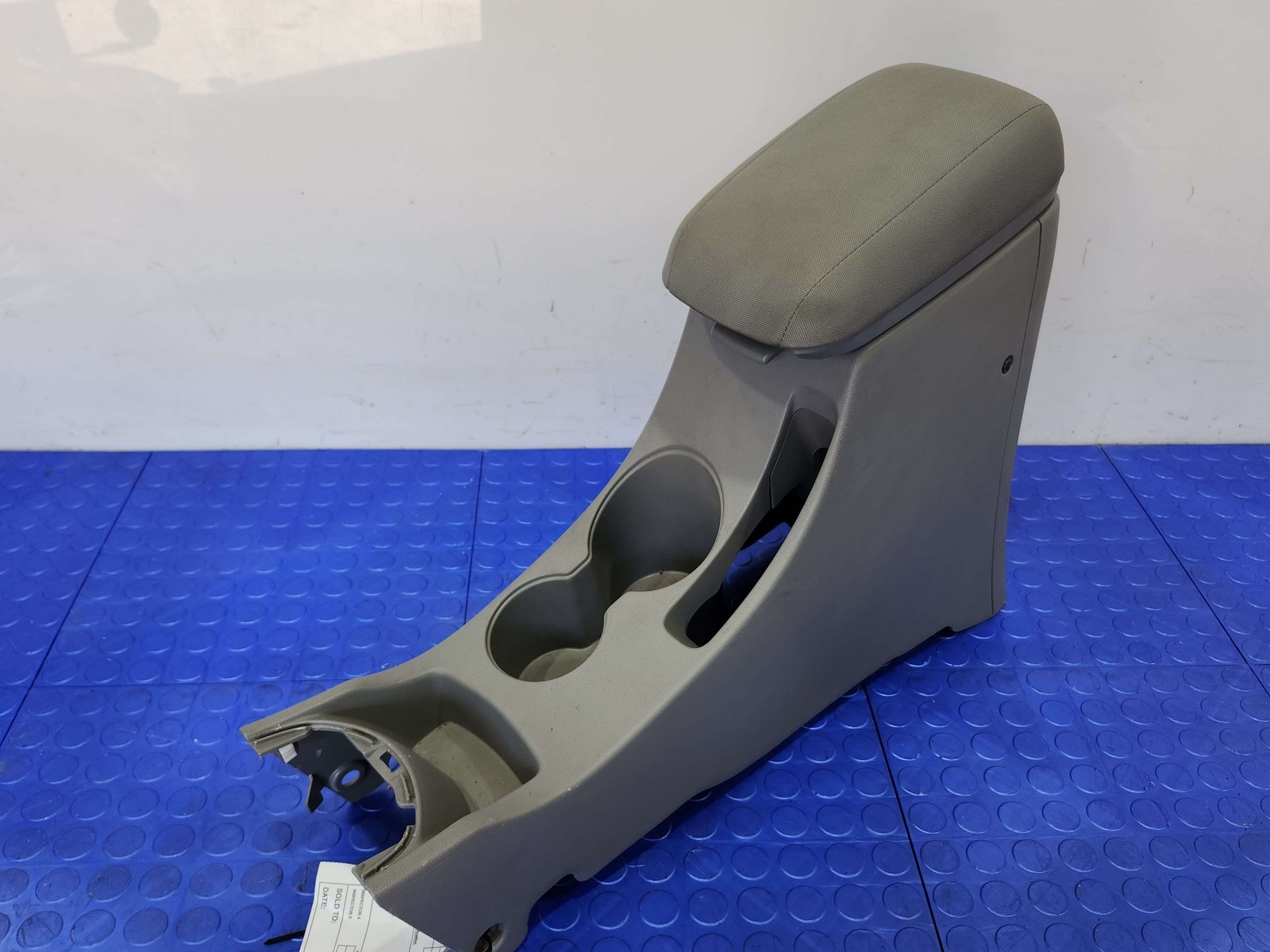 12-17 Hyundai Accent OEM Center Floor Console Assembly Gray Cloth Genuine