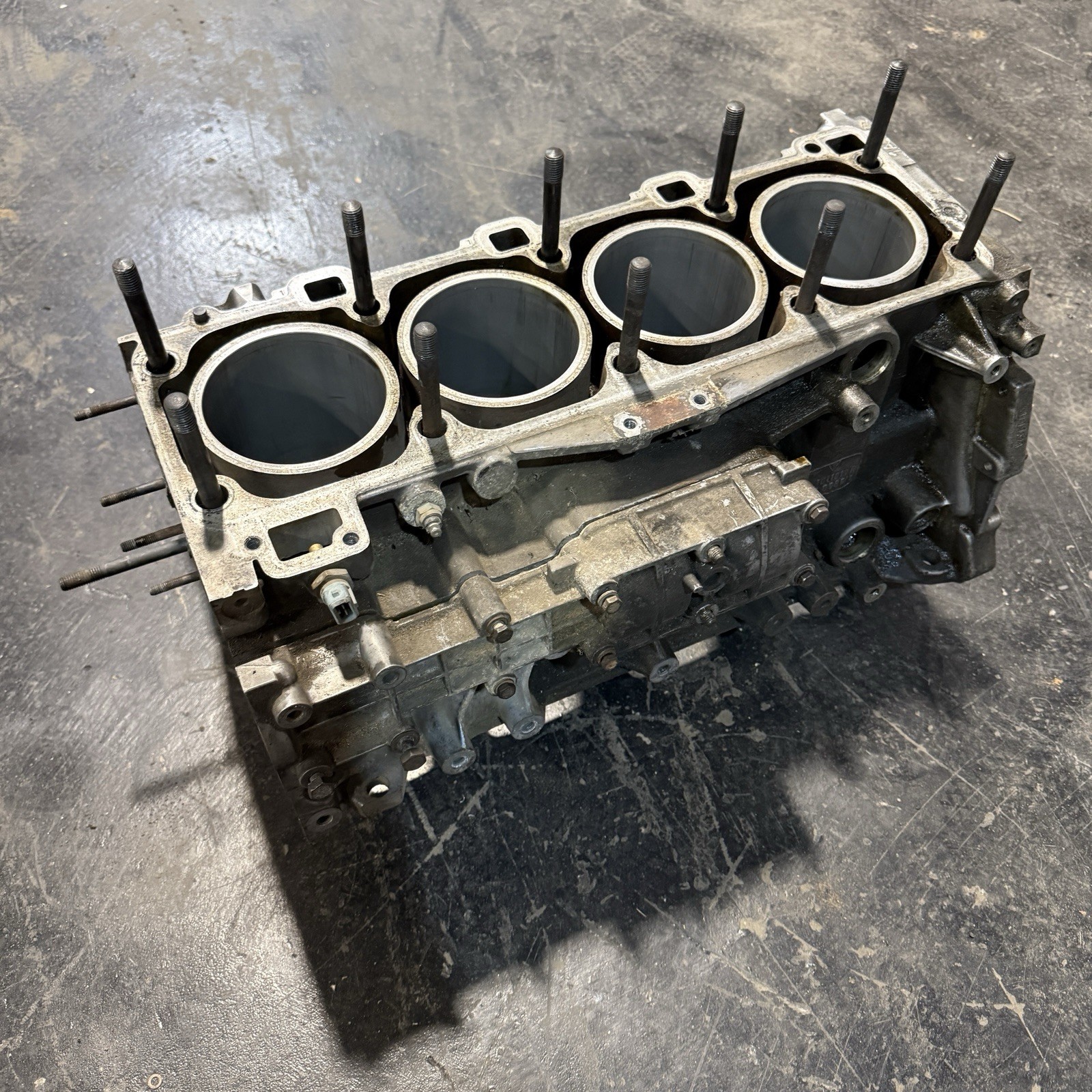 83-85 Porsche 944 2.5L Engine Bare Block & Main Caps Girdle M44/07