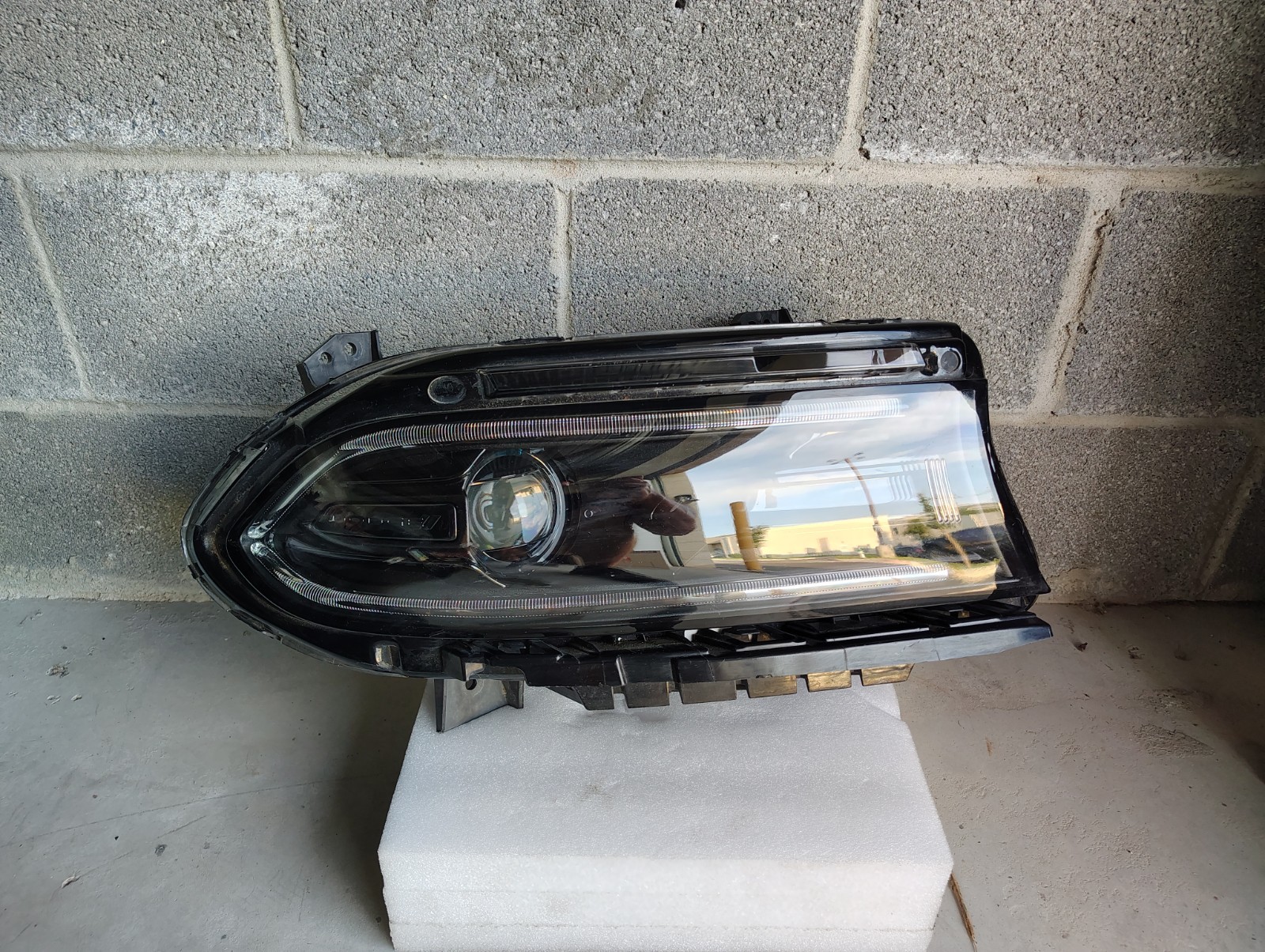 2023-2024 Dodge Charger LED Headlight RH Right Passenger Side 68570304AB OEM 2023-2024 Dodge Charger LED Headlight RH Right Passenger Side 68570304AB OEM