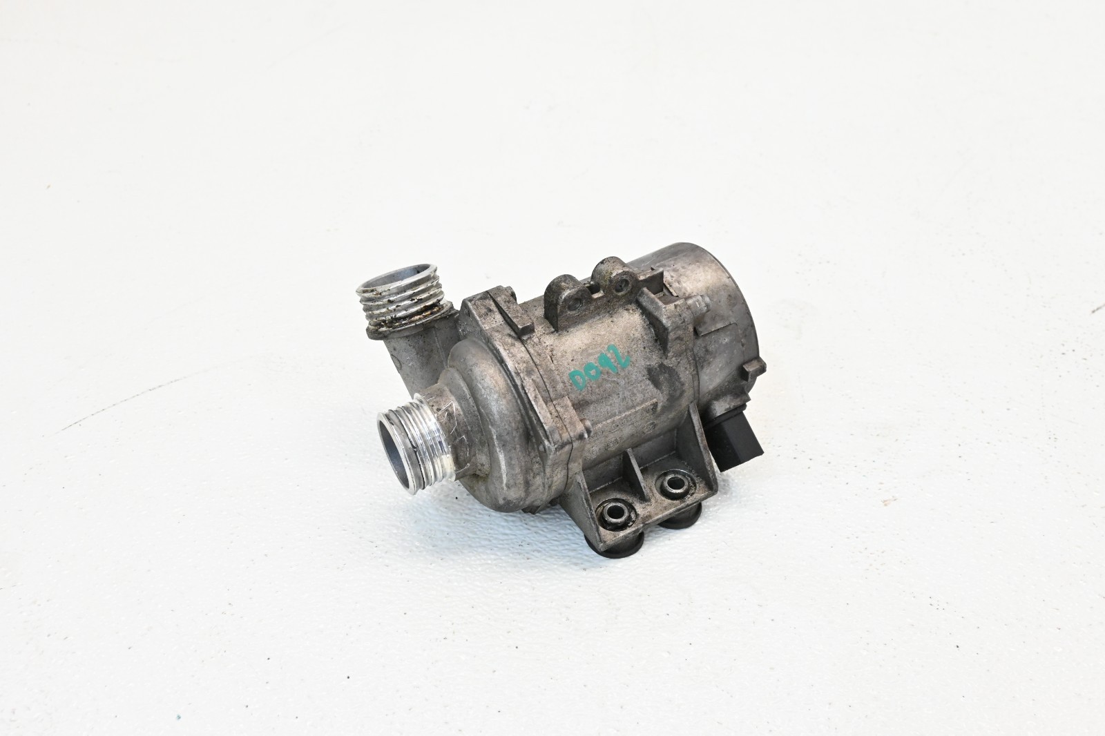 ⭐05-13 Bmw E85 Z4 1/3/5 Series Engine Coolant Electric Water Pump Thermostat Oem