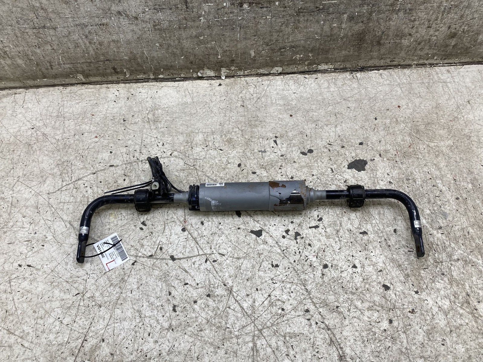 2020-2024 ASTON MARTIN DBX REAR ACTIVE STABILIZER SWAY BAR UNIT MY83-5B564-AC