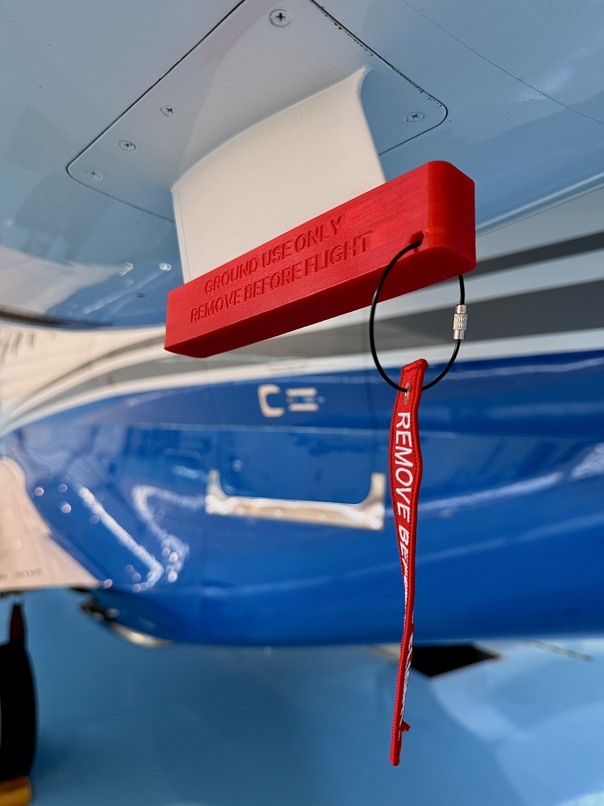 Set of Gulfstream G280 Engine Oil Drain Mast Covers