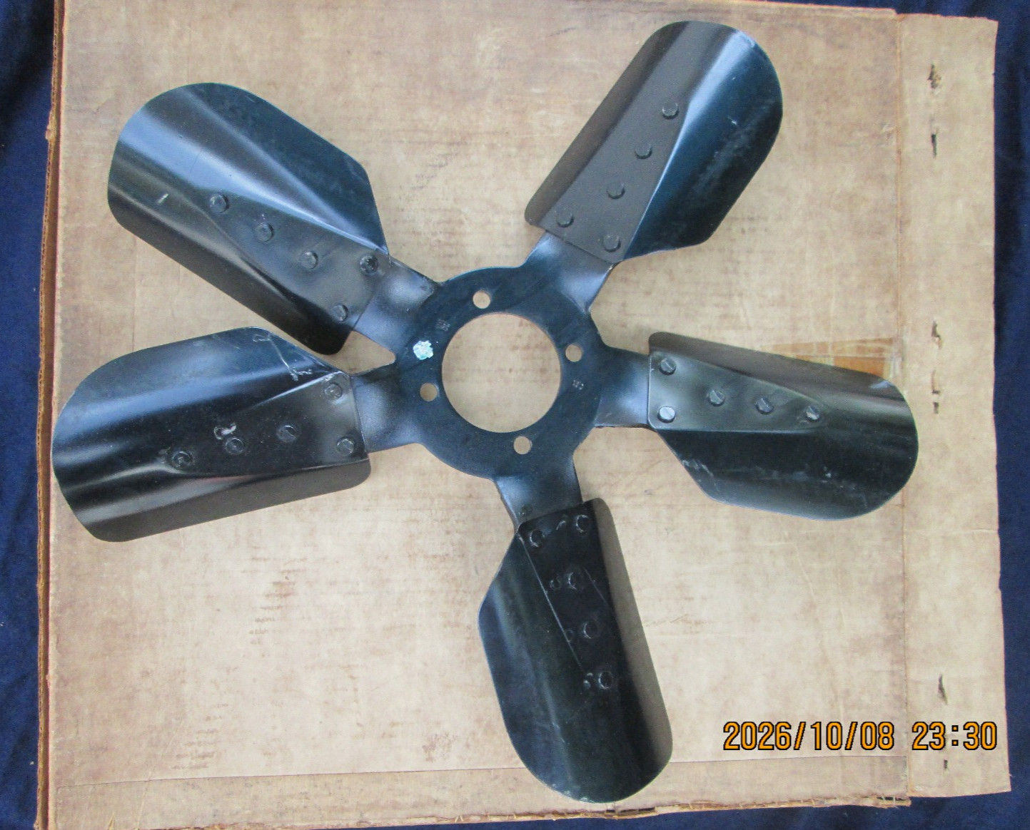 NOS GM FAN 3770529 1967 1966 1965 1964 1963 1962 61 60 CORVETTE EXC AC, 396 ,427