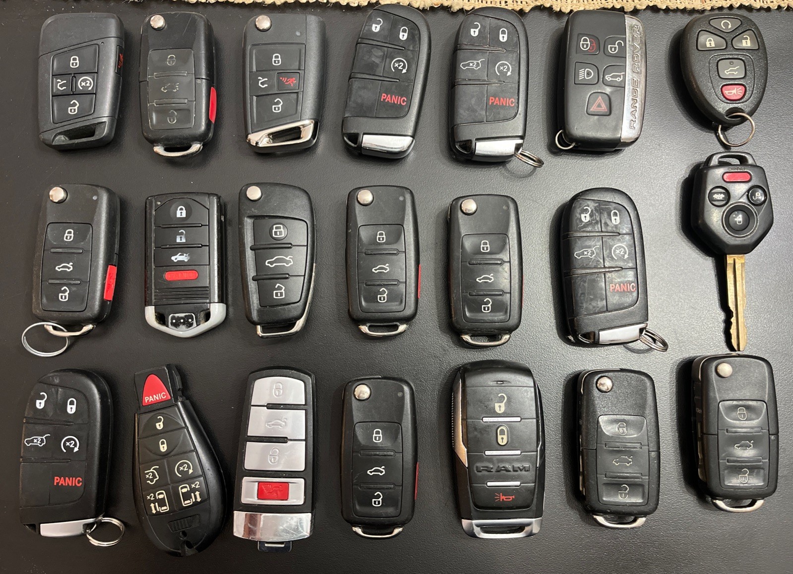 Mixed Lot 21 OEM Key Fobs Various Brands: AUDI, VW, GM, JEEP, RANGE ROVER Mixed Lot 21 OEM Key Fobs Various Brands: AUDI, VW, GM, JEEP, RANGE ROVER