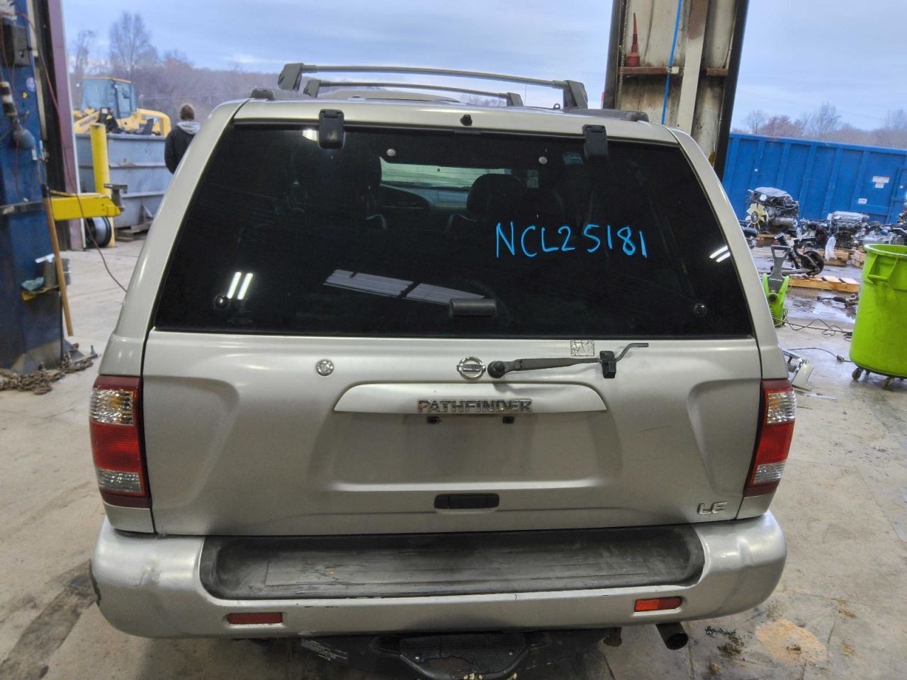 (LOCAL PICKUP ONLY) Trunk/Hatch/Tailgate Without Rear Spare Fits 01-04 PATHFINDE