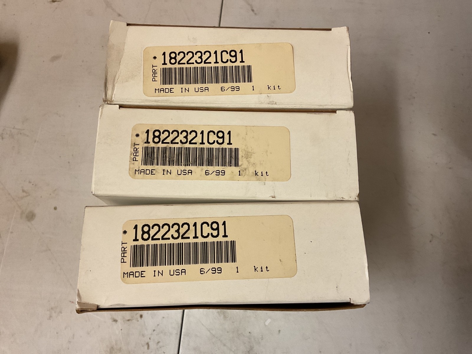 Lot of 3 Genuine International Navistar Main Bearing Kits - Part # 1822321C91 Lot of 3 Genuine International Navistar Main Bearing Kits - Part # 1822321C91