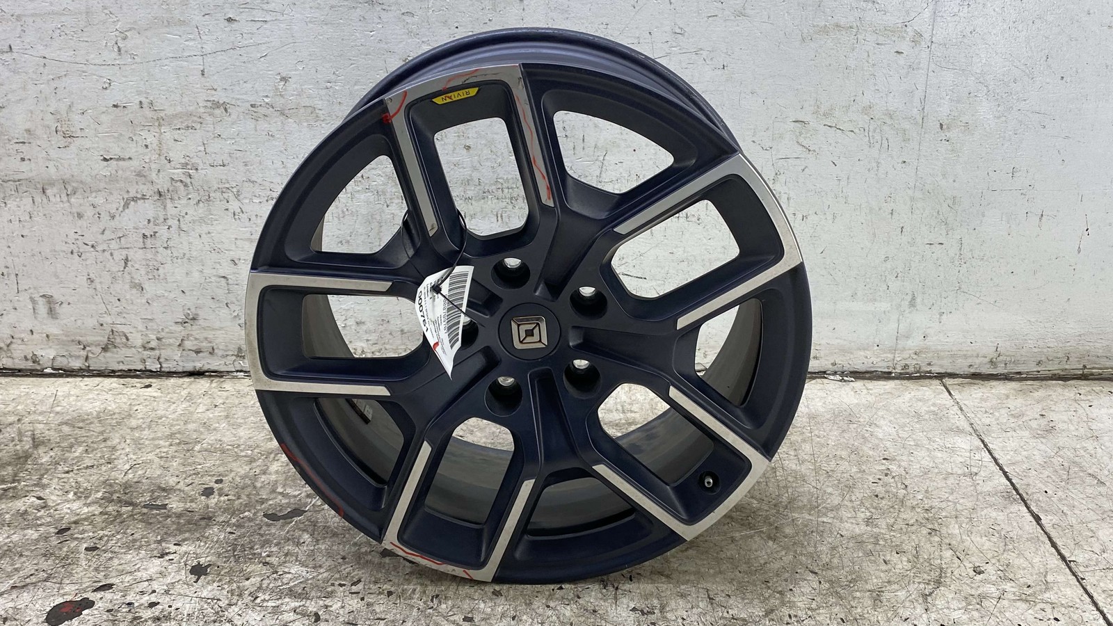 2022-2024 RIVIAN R1T E 20X8.5 5 Y SPOKE TERRAIN W/ FORGED ALUMINUM WHEEL RIM OEM