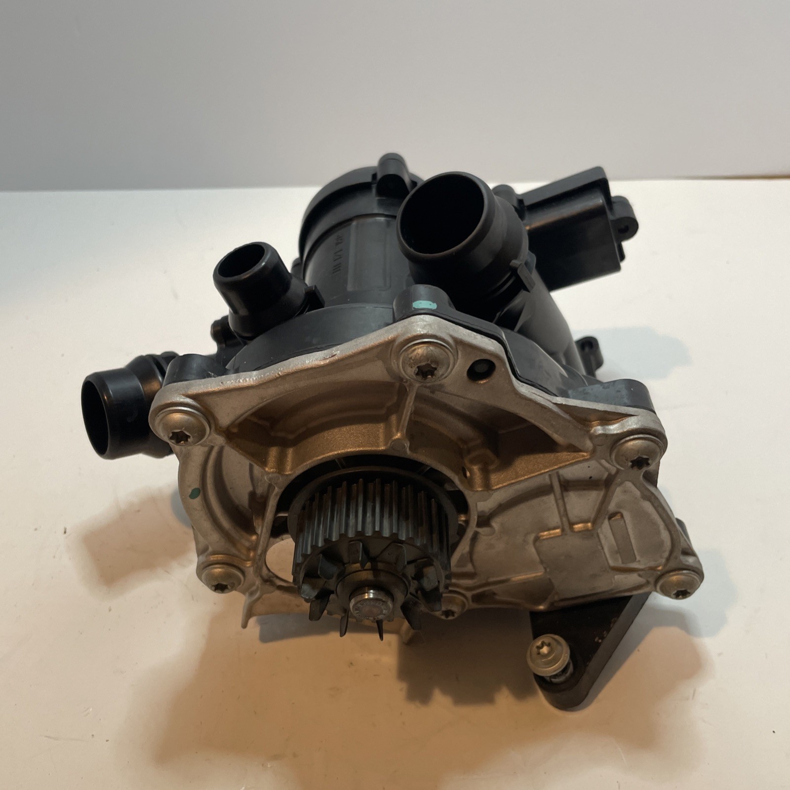 NEW OEM INA VW Audi 1.8T 2.0T TSI Upgraded Thermostat Water Pump 