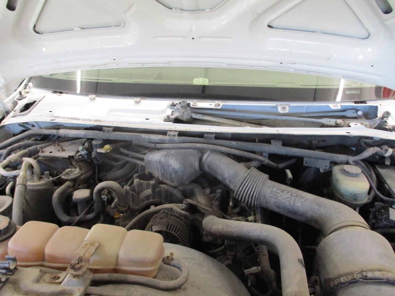 Engine 5.4L VIN L 8th Digit SOHC Without Egr Valve Fits 00-01 EXCURSION 1732679