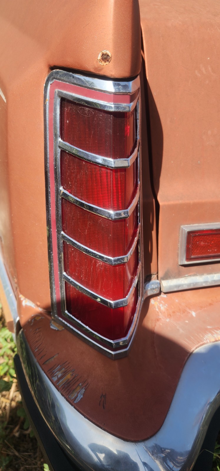 Left Tail Light Fits 1977 to 1979 Lincoln Mark 5. It is a daily driver condition Left Tail Light Fits 1977 to 1979 Lincoln Mark 5. It is a daily driver condition