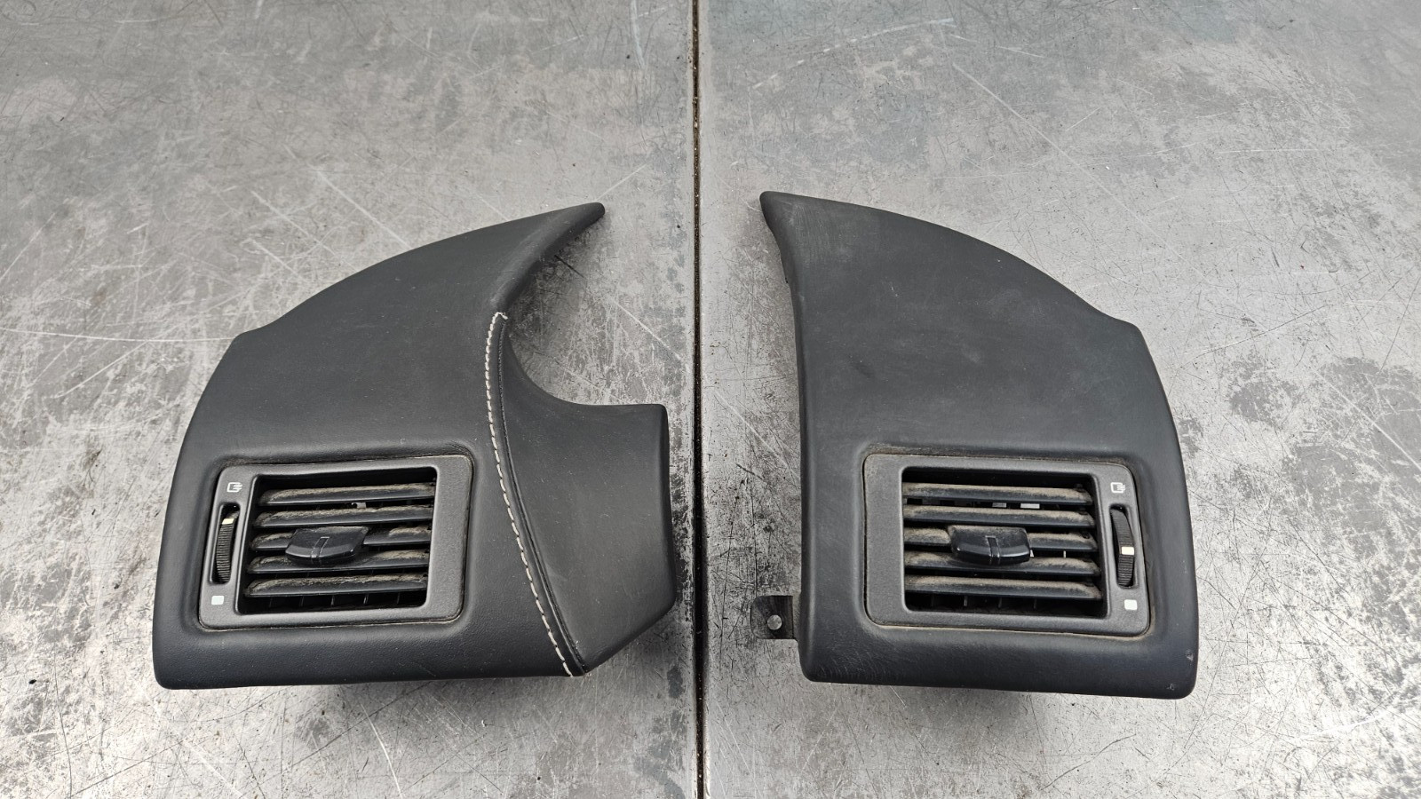 2015 14 - 18 Aston Martin V12 Vantage S Outer Dash Top / Vent Panels #1954 C4