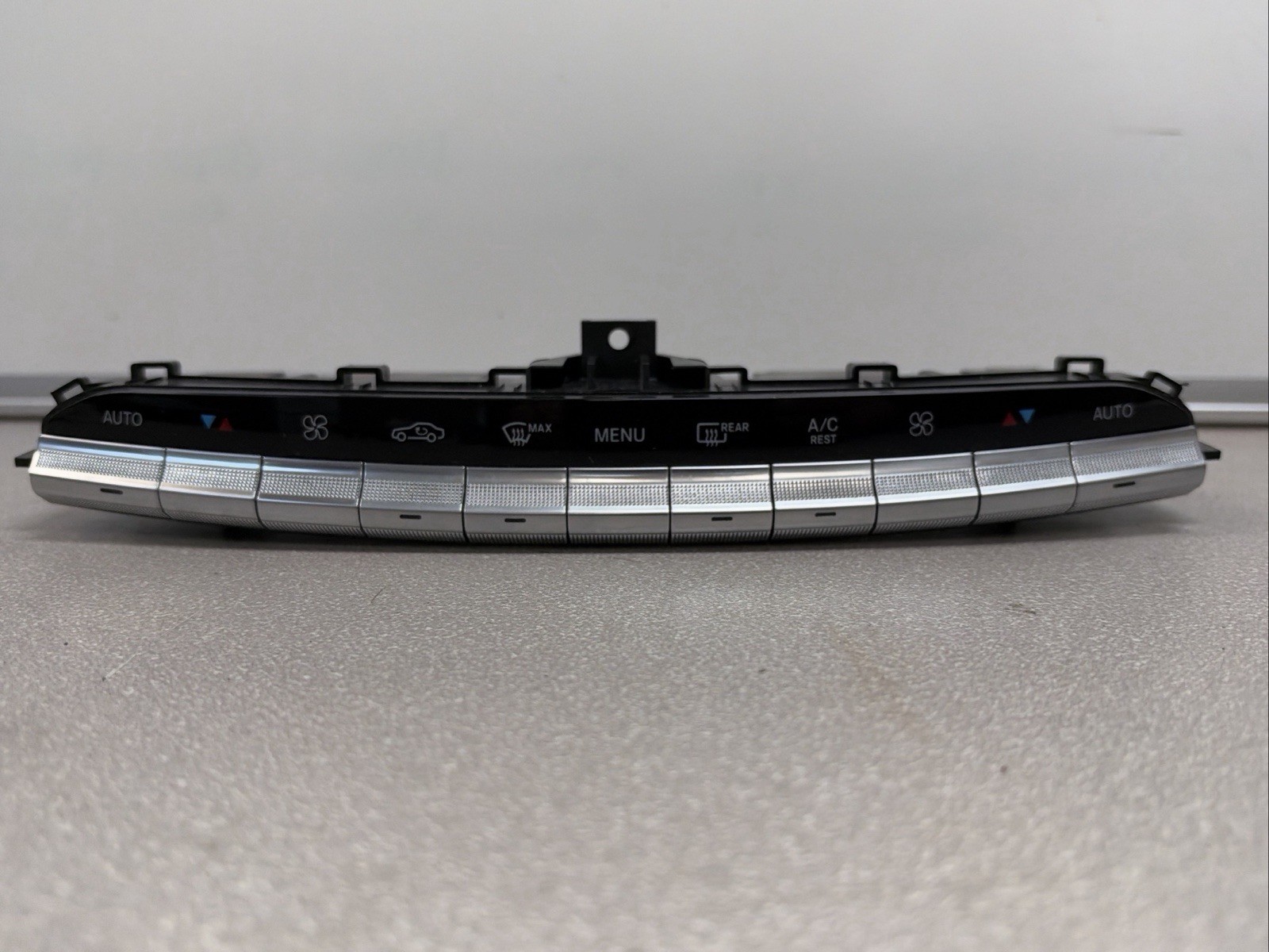 2018-2019 MERCEDES-BENZ S450 - Front AC Climate Control Switch UNIT (Upper)