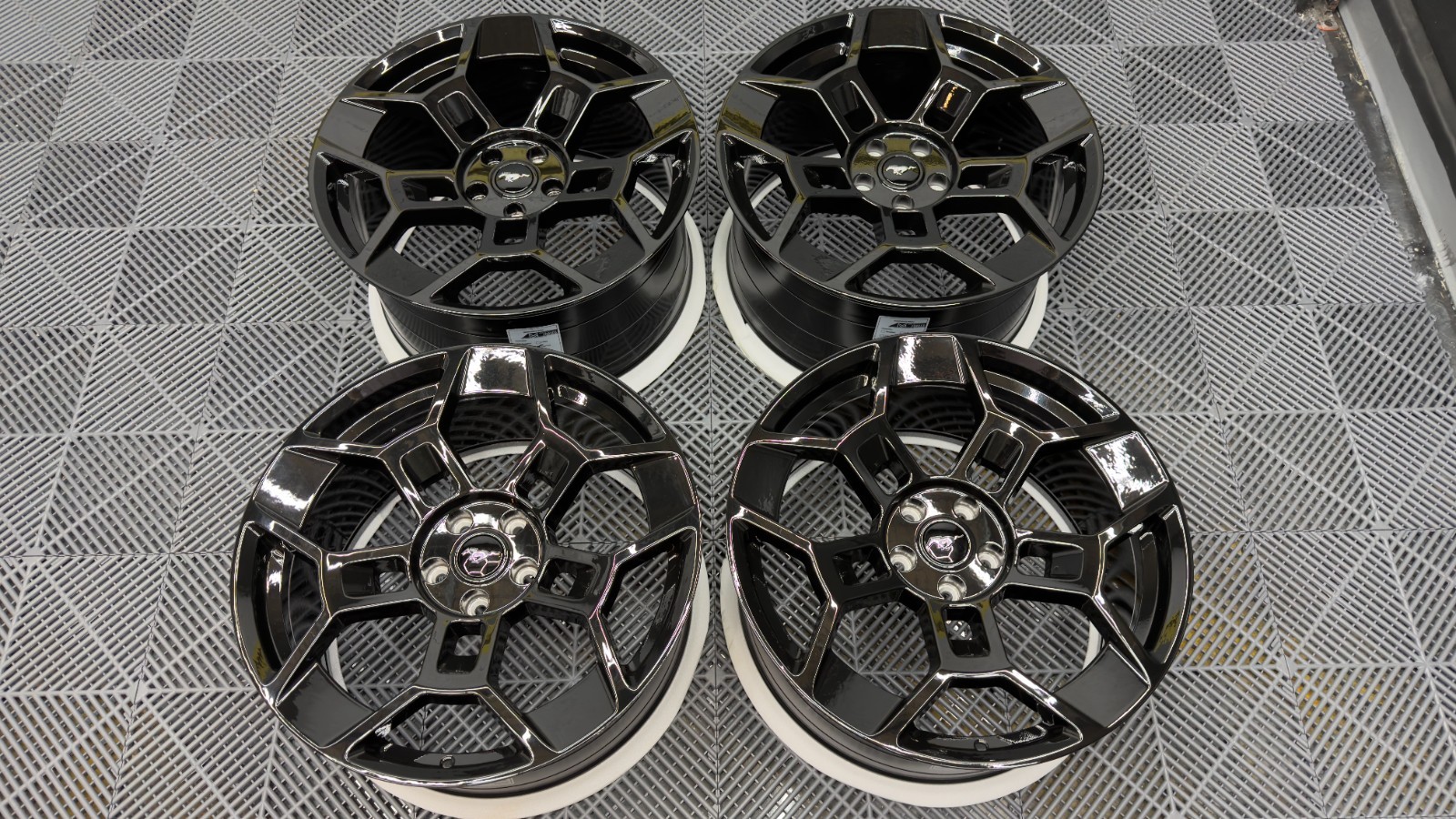 MM RF-M17 Rotary Forged GTD Style wheels Gloss Black Mustang gt, dark horse 20'
