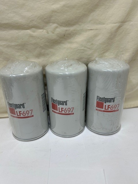 QTY. 3 FLEETGUARD LF697 OIL FILTER, NOS, , BALDWIN BT251, WIX 51773