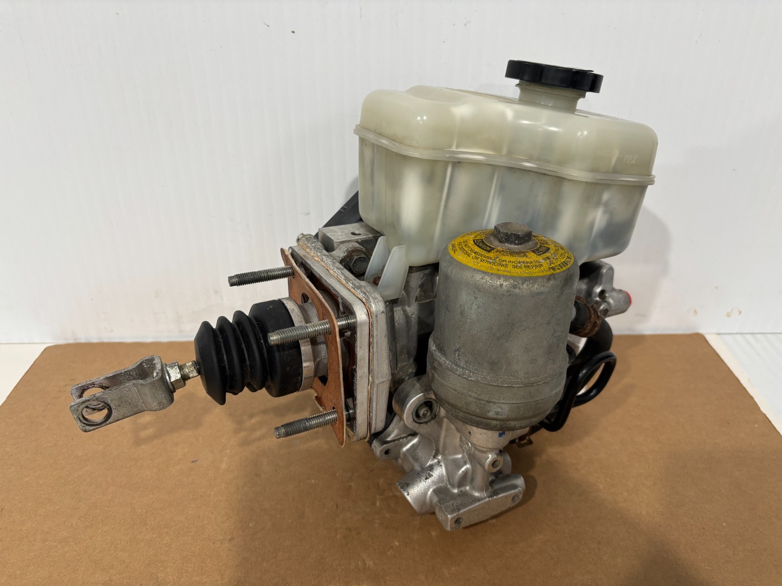 06-10 HUMMER H3 ABS ANTI LOCK BRAKE PUMP MASTER CYLINDER BOOSTER ASSY # 19258790
