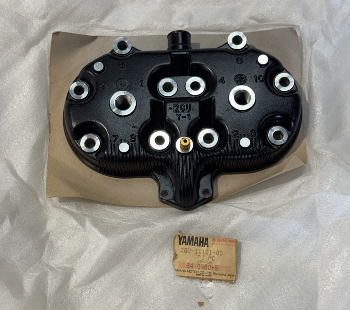 New OEM Yamaha Genuine Cylinder Head 2GU-11111-00-00 YFZ350 Banshee New OEM Yamaha Genuine Cylinder Head 2GU-11111-00-00 YFZ350 Banshee