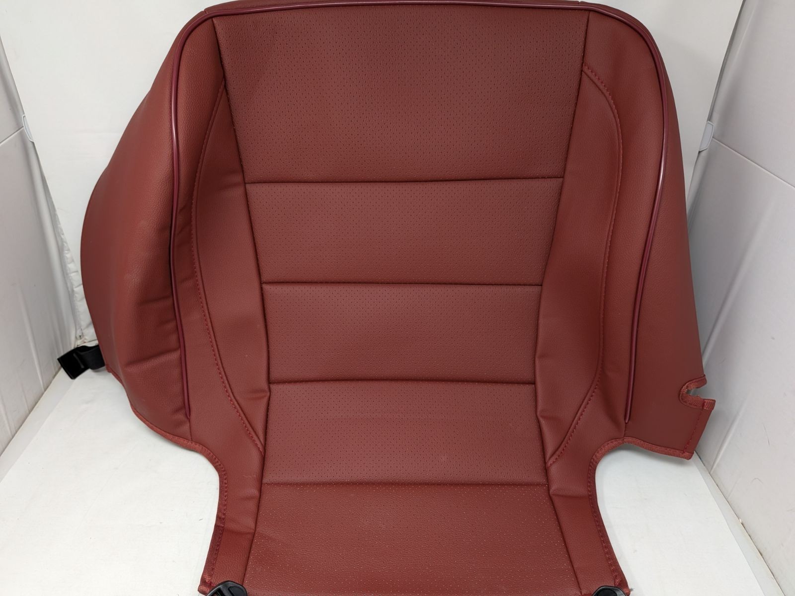 EKR Custom Fit Tacoma Front 2016-2023 Row, Leather (Burgundy)