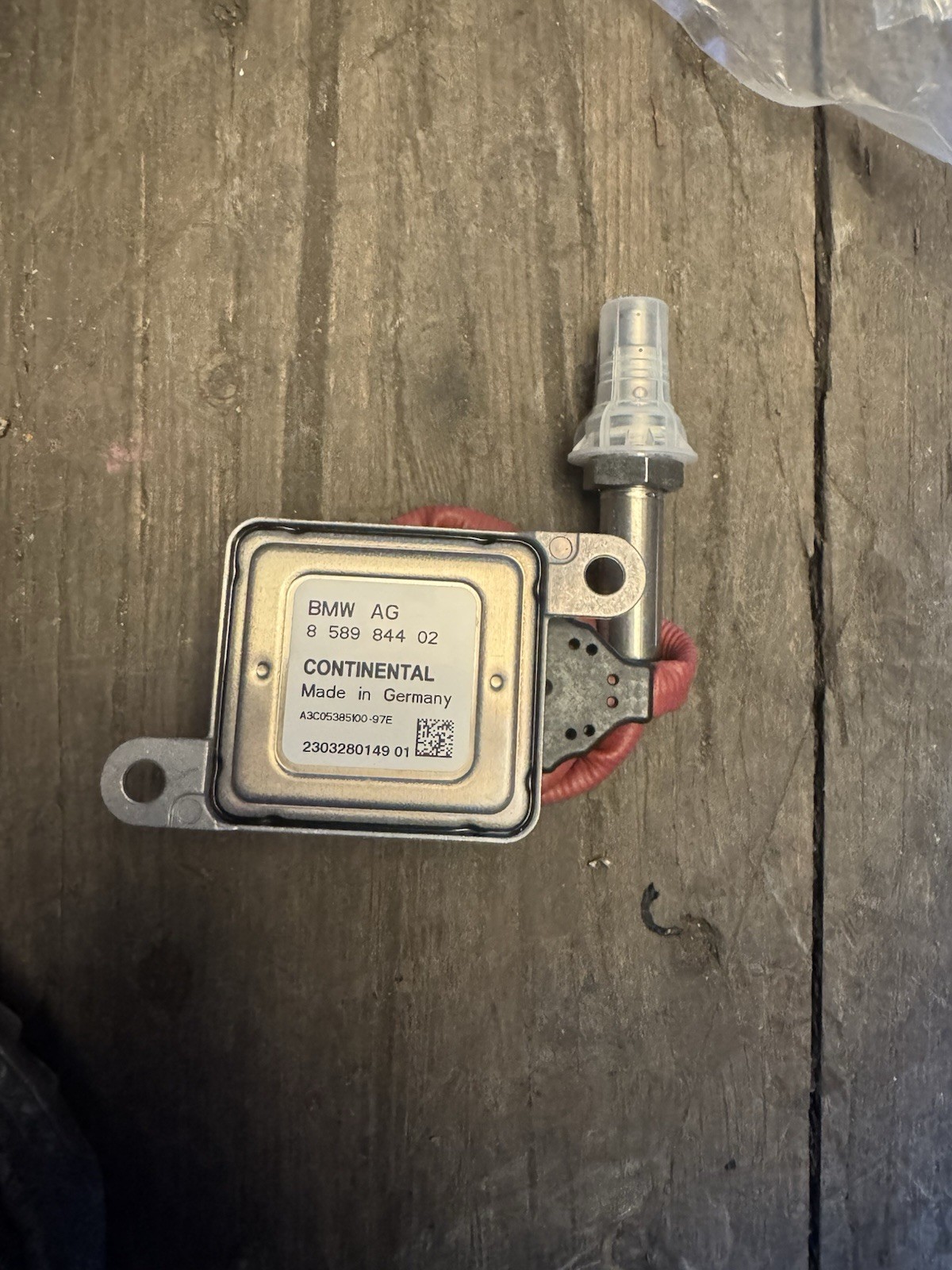 BRAND NEW | BMW Nitrogen Oxide (NOx) Sensor - Genuine BMW 13628589844