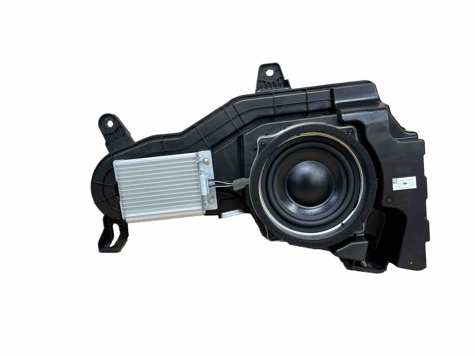 NEW OEM TAKE OFF 21-23 Ford Bronco Subwoofer Enclosure W/ Amp 6.5