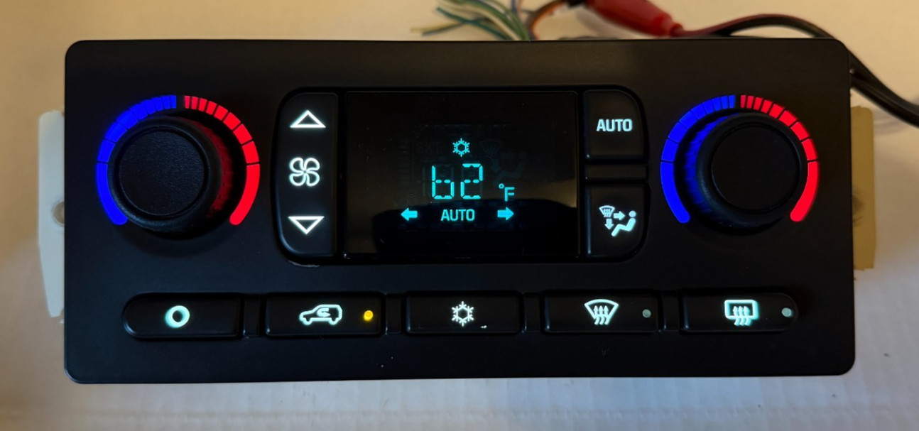 *REBUILT* WHITE LED CLIMATE CTRL 03-06 TAHOE YUKON ESCALADE SILVERADO W/REAR DEF