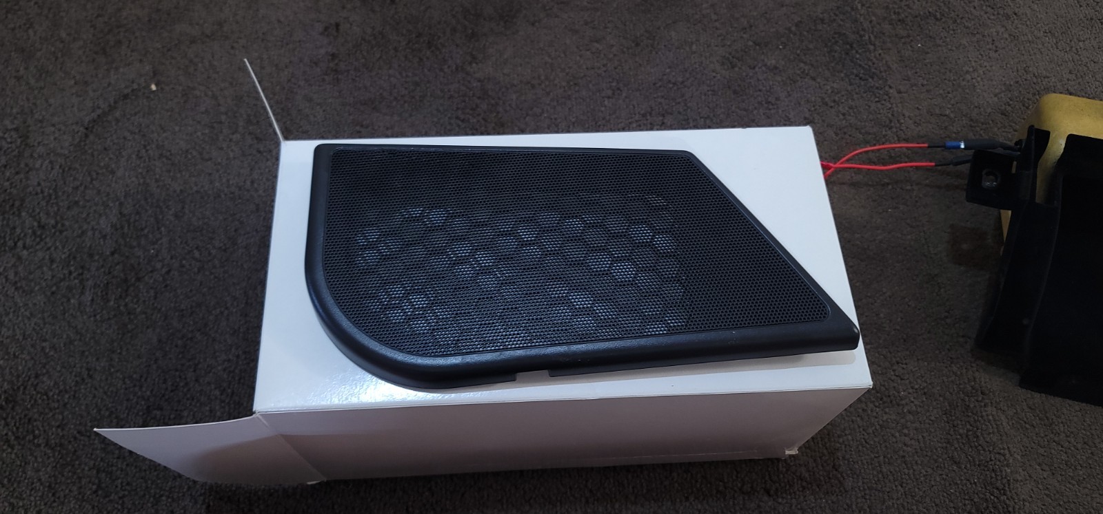 Lamborghini Gallardo speaker grill right passenger side - repaired - 400035420a Lamborghini Gallardo speaker grill right passenger side - repaired - 400035420a