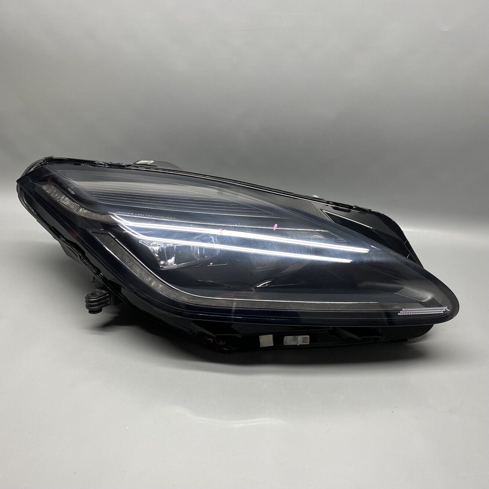 JAGUAR E PACE HEADLIGHT RIGHT PASSENGER LED 2021 2022 OEM M9C3-13W029-FD