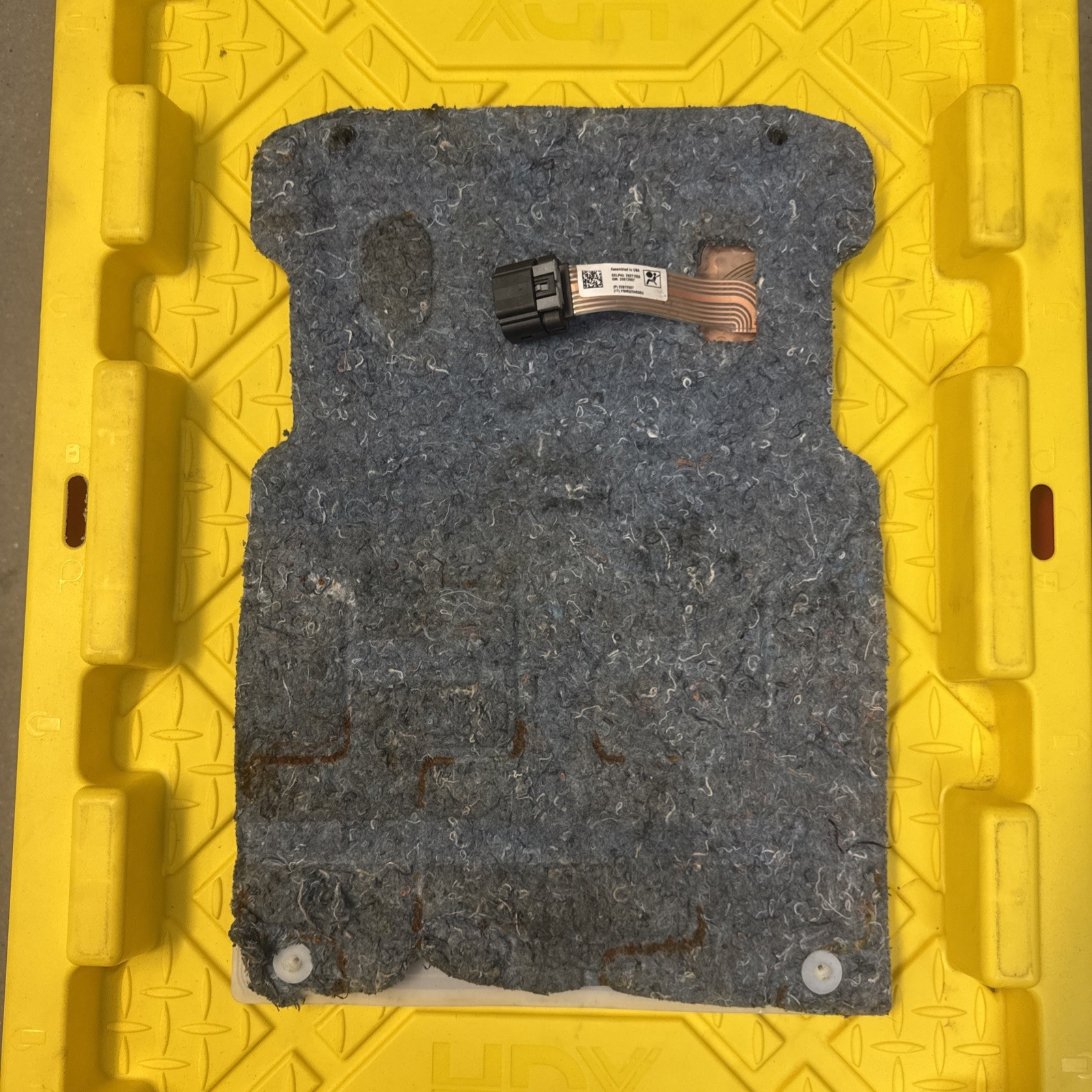 10-15 CHEVROLET CAMARO FRONT RIGHT PASSENGER SEAT OCCUPANCY MAT SENSOR 20972507