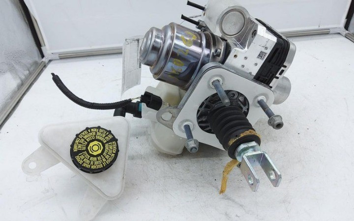 2020-2022 Ford Explorer Brake Booster ABS Module Master Cylinder Assembly OEM