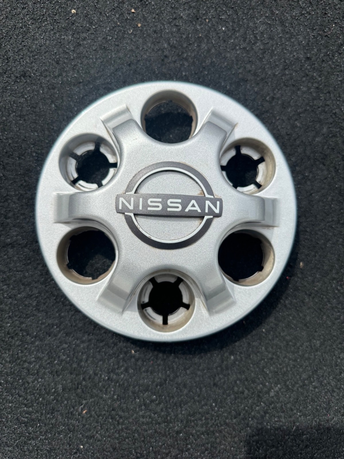 2022-2026 Nisan Frontier… base wheel center cap
