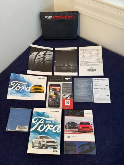 2017 FORD MUSTANG SHELBY GT350 GT350R OWNERS MANUAL 17 10/PC SVT349