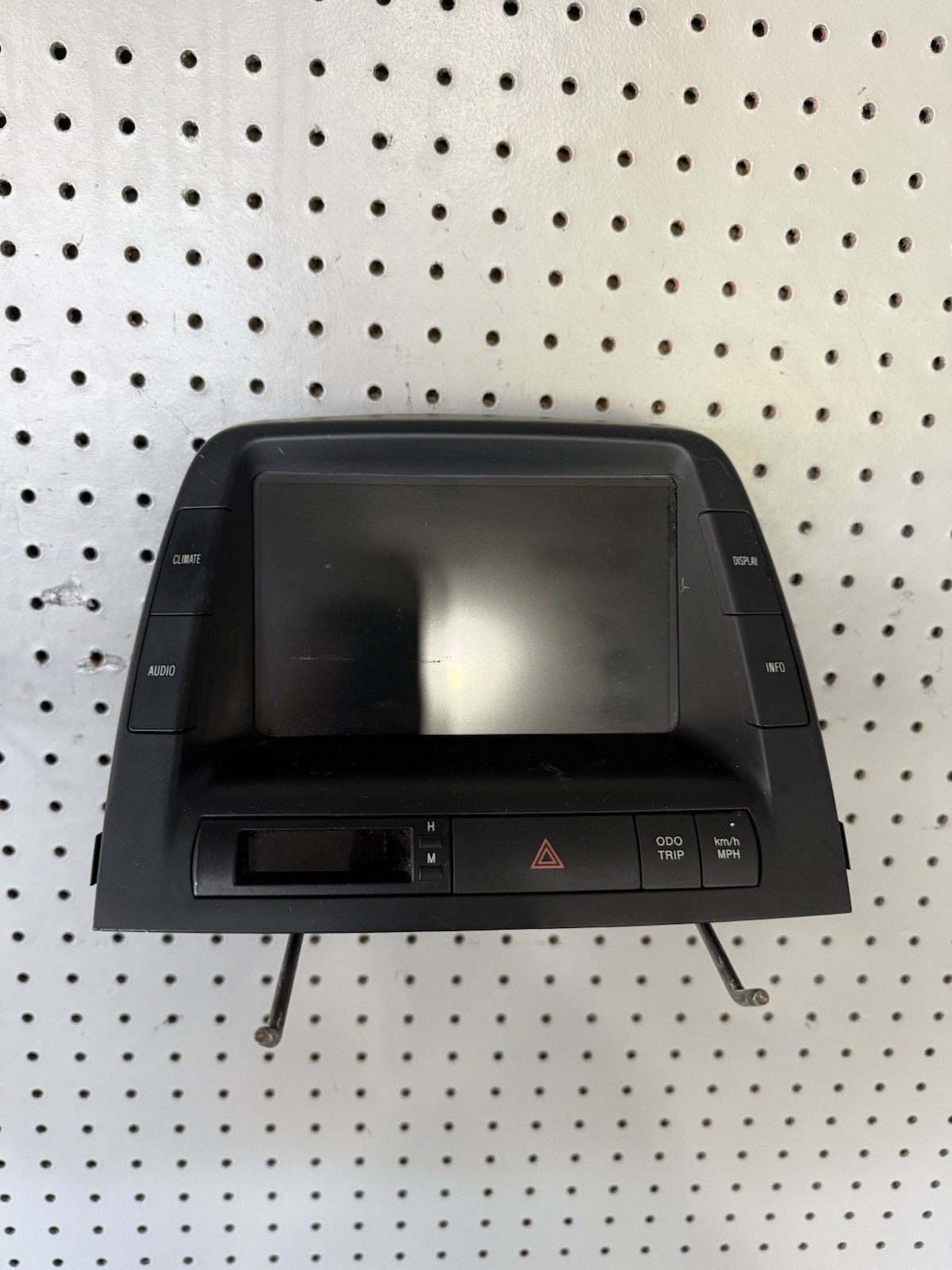 2006 - 2009 Toyota Prius  GPS Navigation Radio Display Screen OEM 86110-47220