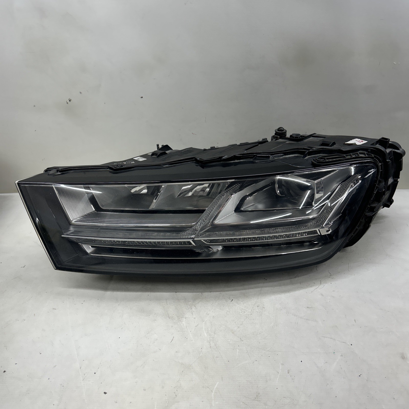 GREAT COMPLETE 2017-2019 AUDI Q7 LEFT DRIVER SIDE LH HEADLIGHT LAMP LED OEM GREAT COMPLETE 2017-2019 AUDI Q7 LEFT DRIVER SIDE LH HEADLIGHT LAMP LED OEM