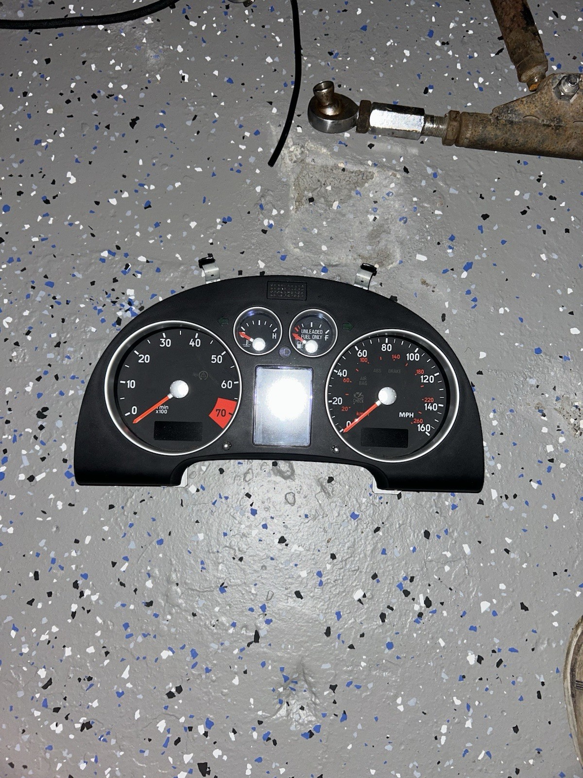 2001 Audi TT Gauge Cluster 160k Miles 2001 Audi TT Gauge Cluster 160k Miles