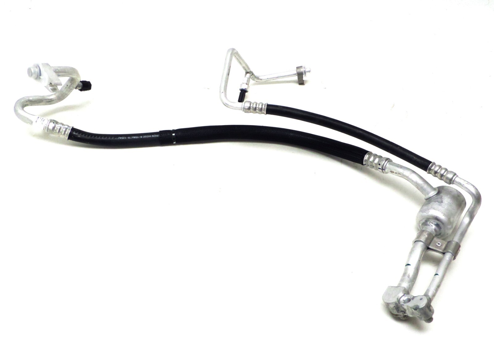 84478461 Air Condition Compressor Condenser Hose Chevrolet Silverado GMC Sierra