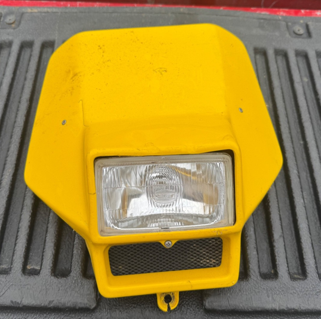 VINTAGE 1989 Suzuki RMX250 RMX-250 Enduro MX Headlight Shroud Koito Assembly VINTAGE 1989 Suzuki RMX250 RMX-250 Enduro MX Headlight Shroud Koito Assembly