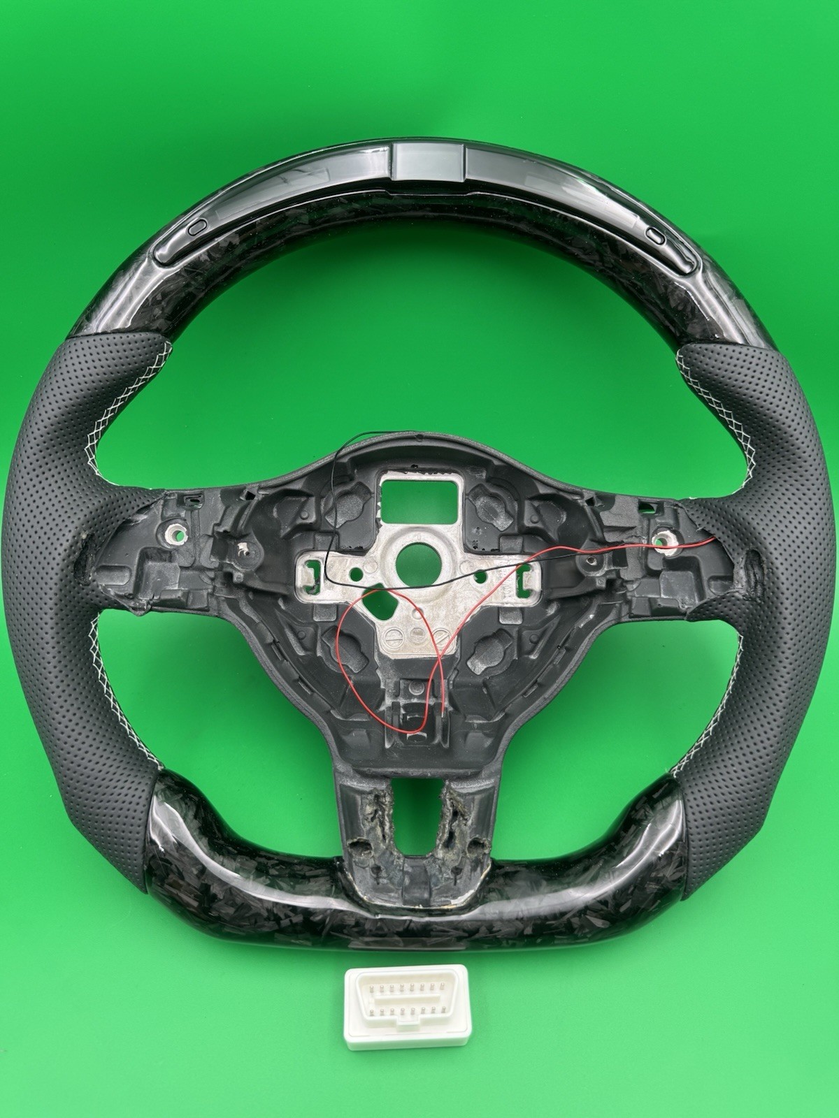 LED Carbon Fiber Steering Wheel Volkswagen Golf Jetta VW MK6 GTI GLI 2008-2014 LED Carbon Fiber Steering Wheel Volkswagen Golf Jetta VW MK6 GTI GLI 2008-2014