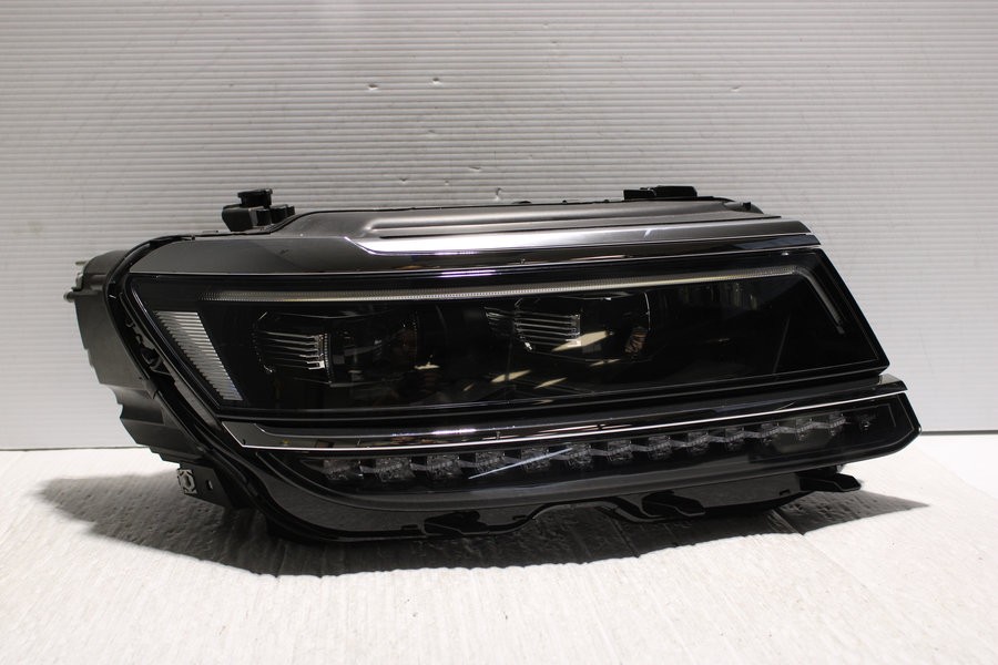 2018-2021 Volkswagen Tiguan Right Side LED Projector Headlight OEM 5NL941114A