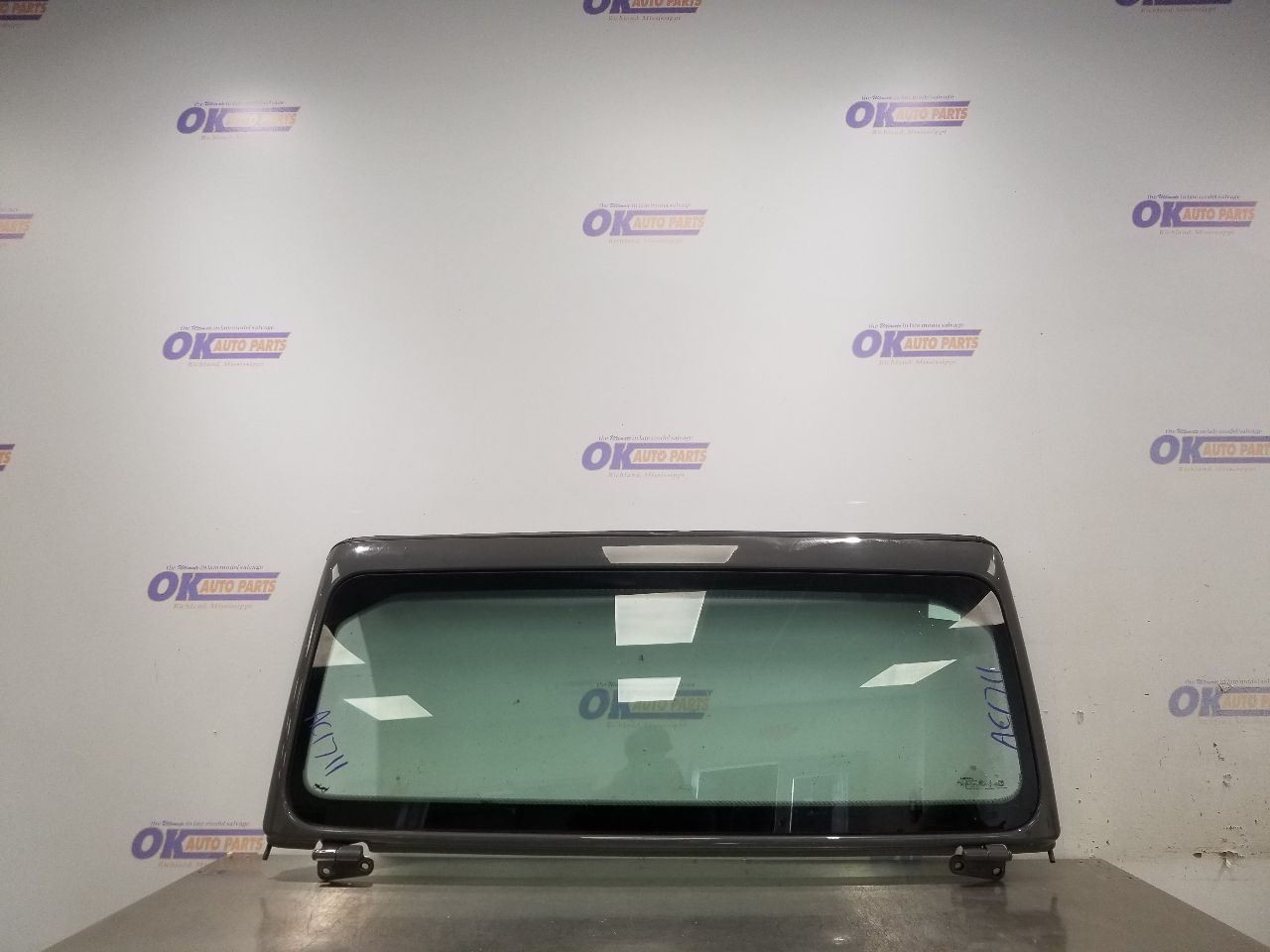 20 JEEP WRANGLER JL JLU WINDSHIELD FRAME ASSEMBLY WITH GLASS GRAY