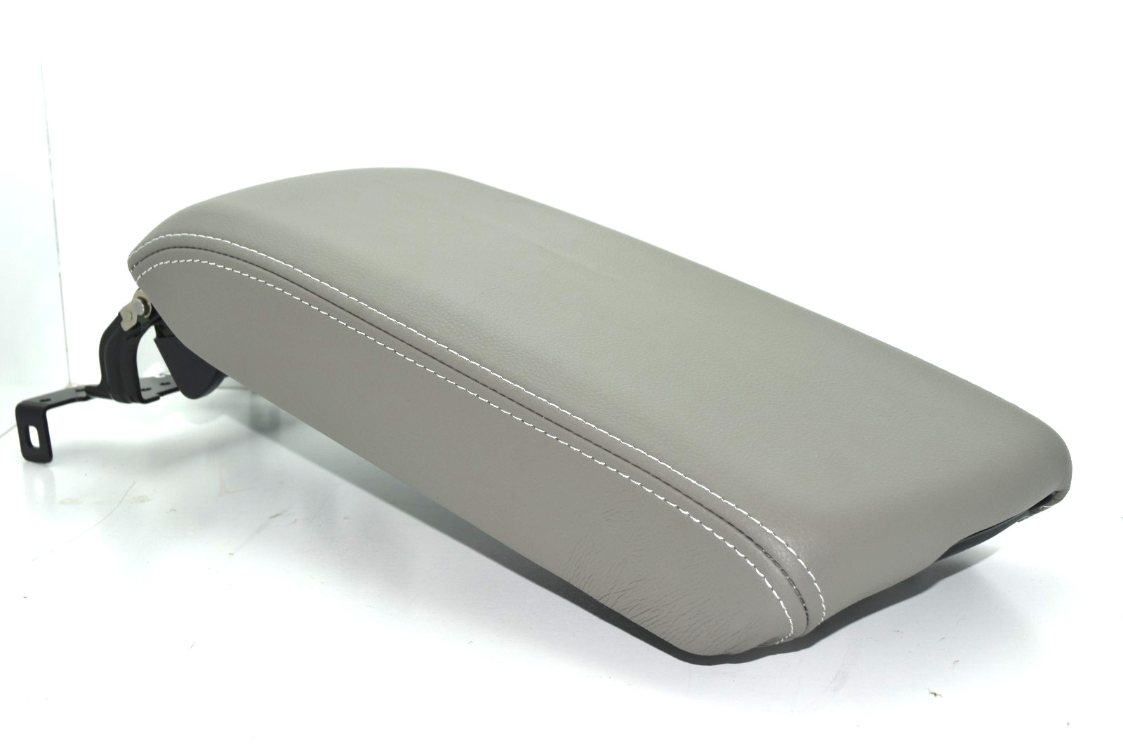 🚚 2015-2019 Hyundai Sonata Gray Center Console Leather Armrest Top Lid OEM