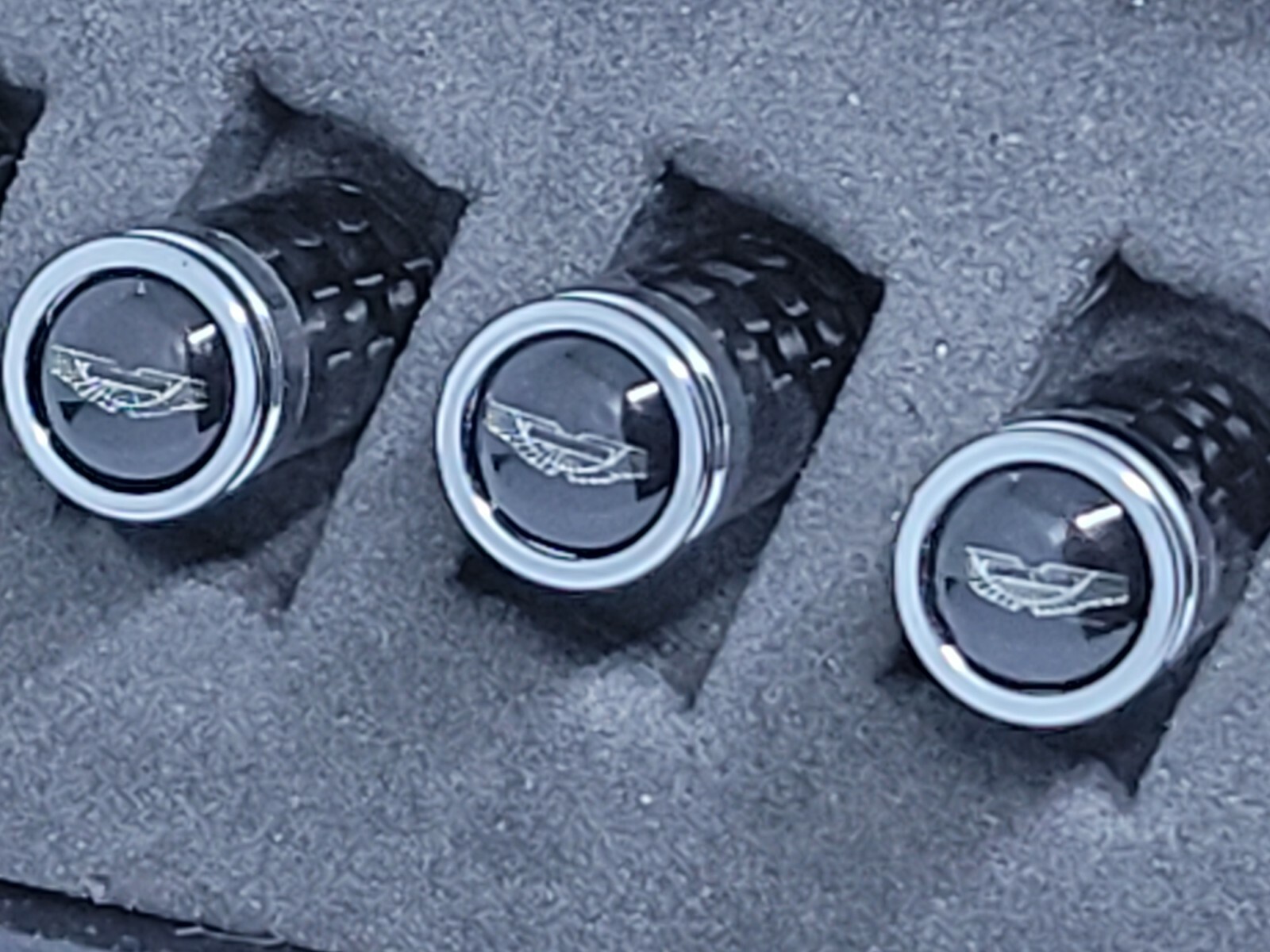 Aston Martin White Logo Black Backgrd Carbon Fiber Tire Valve Caps Great Gift 