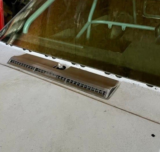 Volvo 740 or 760 snow cap