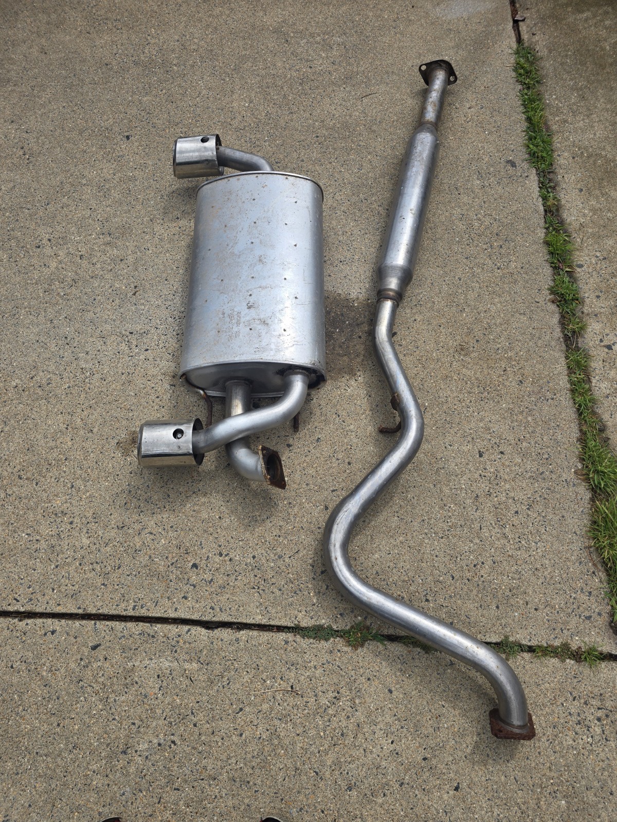 2013-2020 Subaru BRZ Scion FR-S AE86 FRS Resonator Muffler Catnack Exhust OEM 2013-2020 Subaru BRZ Scion FR-S AE86 FRS Resonator Muffler Catnack Exhust OEM
