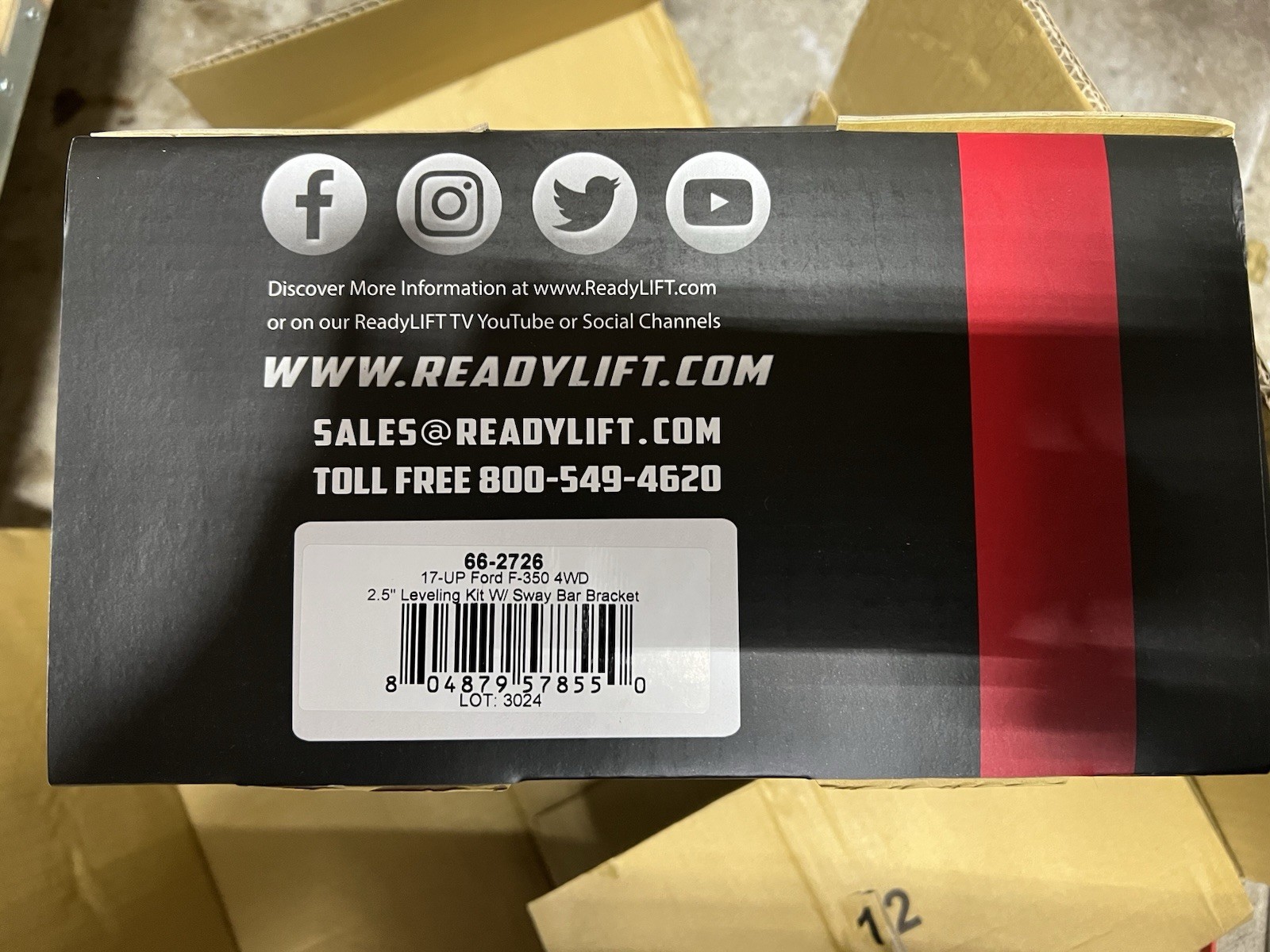 2023-2025 ReadyLIFT 2.50-Inch Leveling Kit with Track Bar Relocation Bracket 2023-2025 ReadyLIFT 2.50-Inch Leveling Kit with Track Bar Relocation Bracket