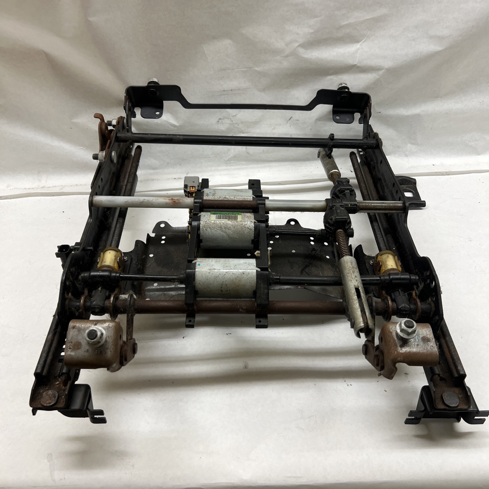 2009-2012 Ford Fusion Left Driver Side Power Seat Adjuster Track OEM 2009-2012 Ford Fusion Left Driver Side Power Seat Adjuster Track OEM