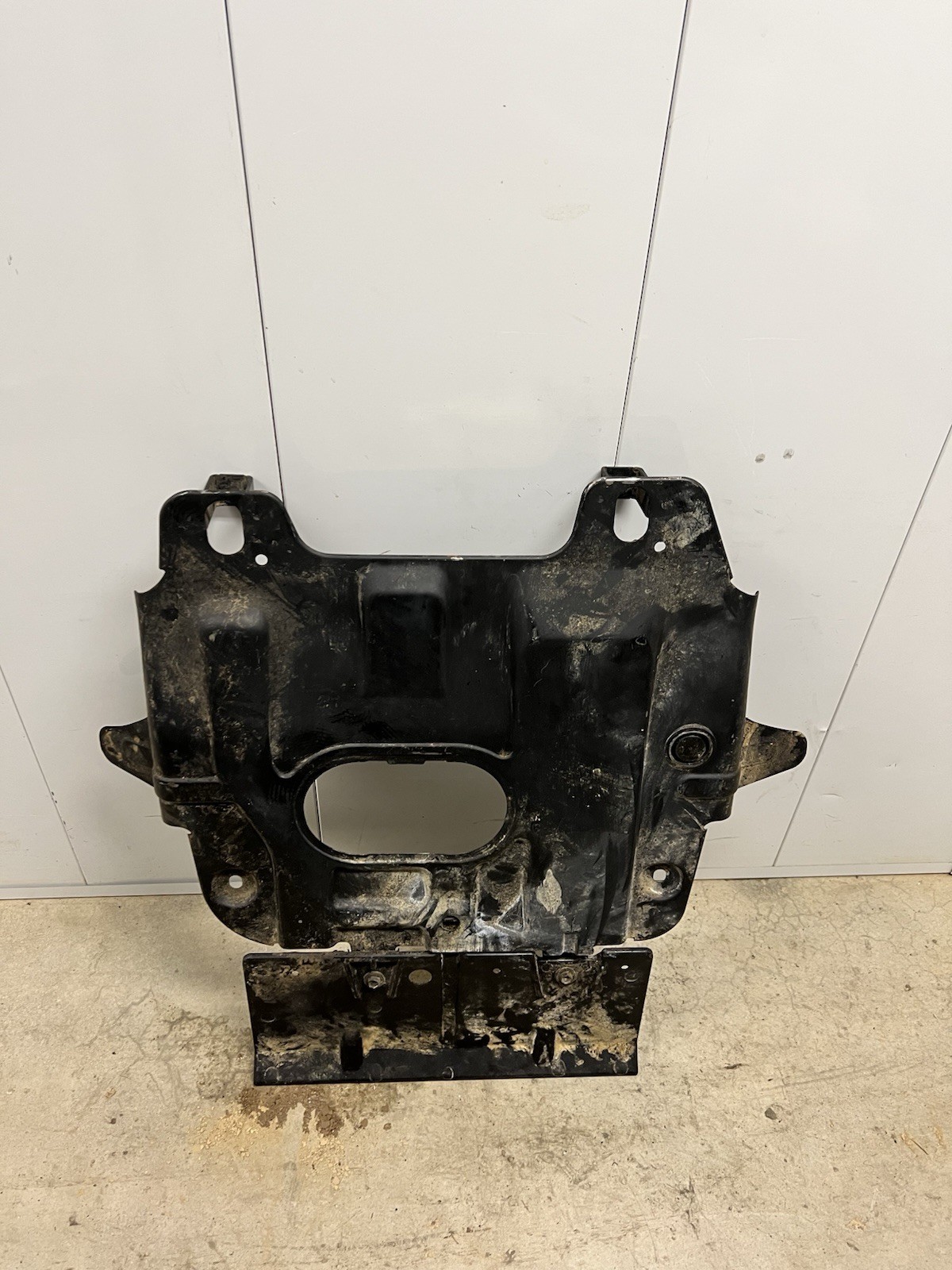 03-09  Lexus GX470 Engine Undercarriage Splash Guard Skid Plate OEM